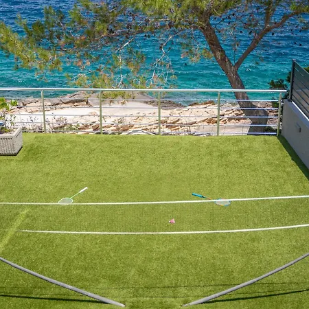 Beachfront Grski Rat Korcula With Pool By Adriaticluxuryvillas 别墅