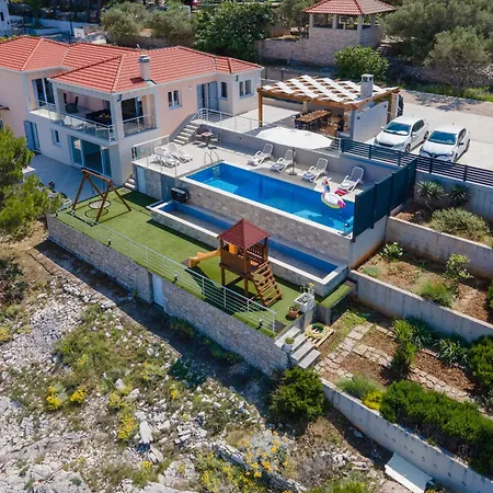 Beachfront Grski Rat Korcula With Pool By Adriaticluxuryvillas Blato (Korcula)