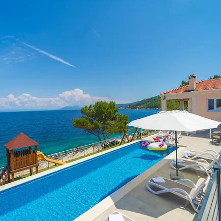 Villa Beachfront Grski Rat Korcula With Pool By Adriaticluxuryvillas *