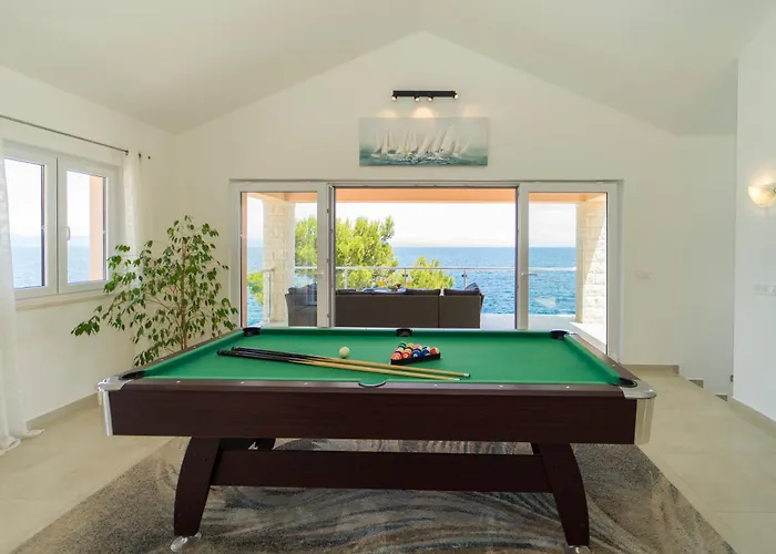 ヴィラ Beachfront Grski Rat Korcula With Pool By Adriaticluxuryvillas Blato