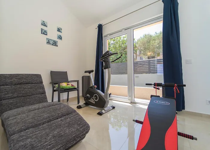 ヴィラ Beachfront Grski Rat Korcula With Pool By Adriaticluxuryvillas
