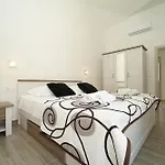 Beachfront Grski Rat Korcula With Pool By Adriaticluxuryvillas Vila Blato (Korcula)