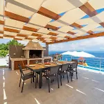 Beachfront Grski Rat Korcula With Pool By Adriaticluxuryvillas Vila