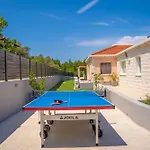 Vila Beachfront Grski Rat Korcula With Pool By Adriaticluxuryvillas Blato (Korcula)