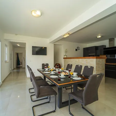 Beachfront Grski Rat Korcula With Pool By Adriaticluxuryvillas 빌라 Blato (Korcula)