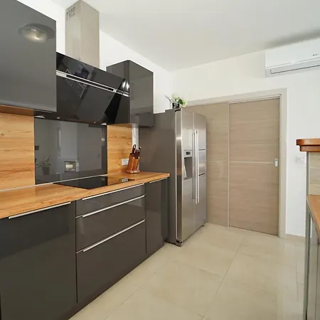 Beachfront Grski Rat Korcula With Pool By Adriaticluxuryvillas * Blato (Korcula)